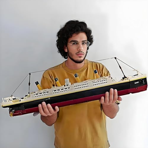 Titanic Model Kit - 2022 Piece 3D Puzzle Building Set