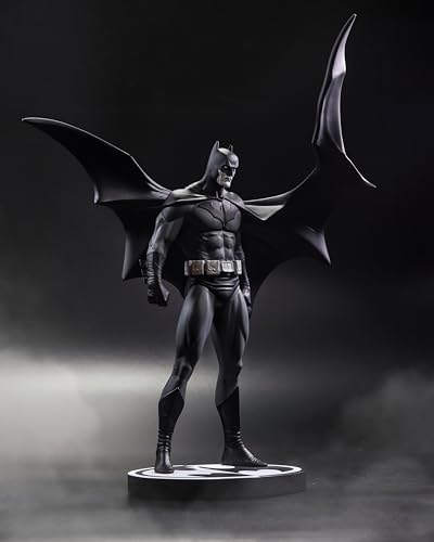 McFarlane Toys DC Direct Batman 110 Scale Statue