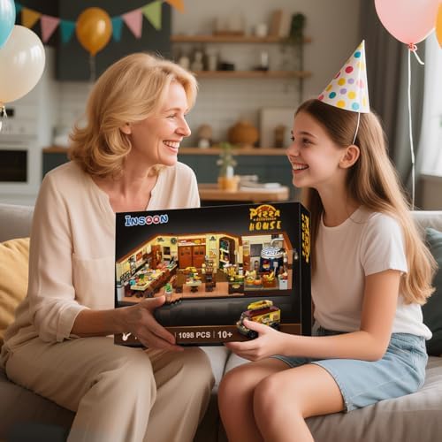 City Street Pizza Restaurant Building Set with Light 1098PCS Pizzeria House Architecture Model
